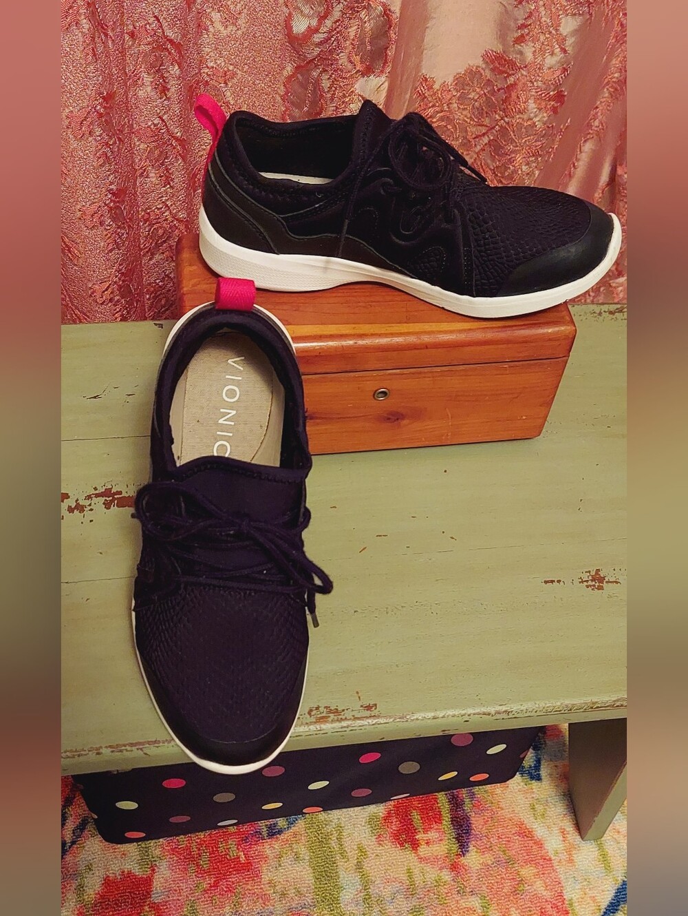 Vionic Storm Black Canvas Mesh Sneaker 5 Wide